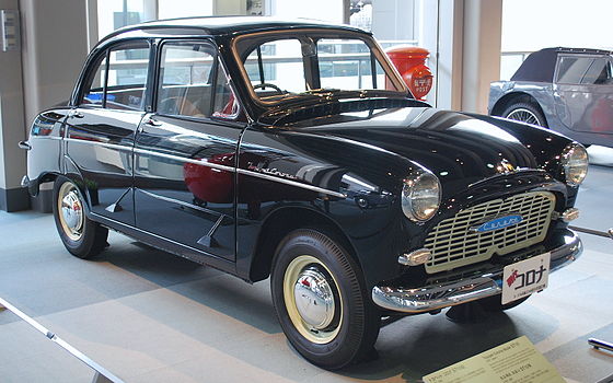 560px-1957_Toyopet_Corona_01.jpg